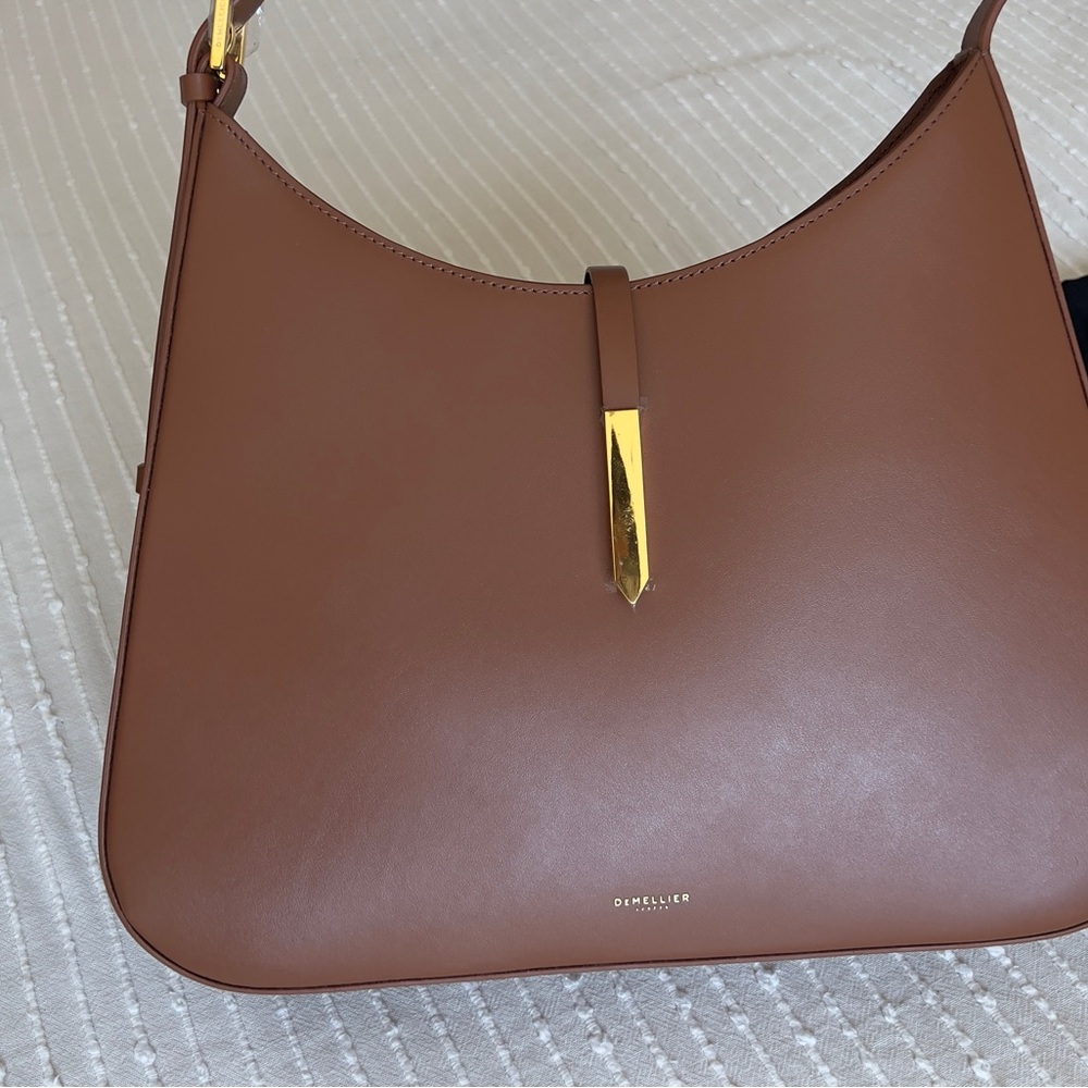DeMellier London Purse Large Tokyo Bag in Tan Smooth 
Leather - Picture 6 of 6